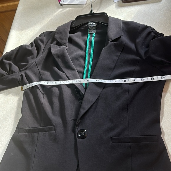 Stoosh women's black blazer 3/4 ruched sleeves stretchy fabric size M - Picture 8 of 9